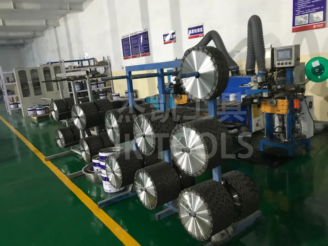 Hot Sale D350-D600 Diamond Blade Cutting Granite Silent